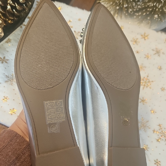 Journee Collection Silver Flats with Crystal Accents - Picture 9 of 9